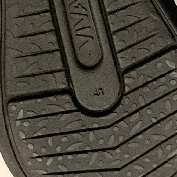 VIVAIA Urban Round-Toe Slip-On Sneaker Boots Black Size EU 41NWOT - Picture 9 of 10